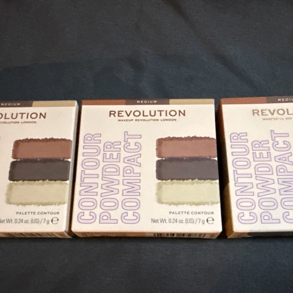 Makeup Revolution Contour Powder Compact - Medium Shades (three)